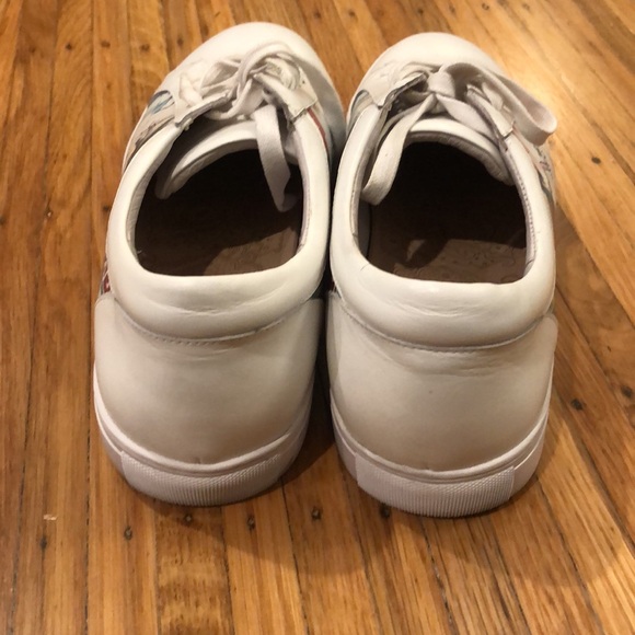 White & Multicolor Sneakers by Robert Graham – Gently Used9.5 - Picture 4 of 5